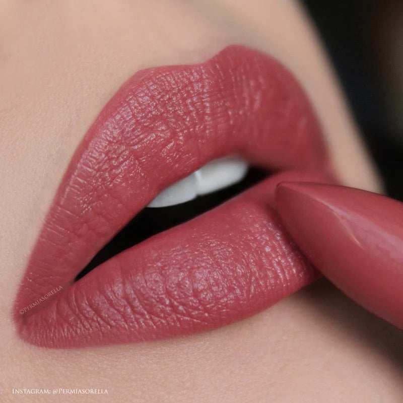 Lipstick - Coral Beach
